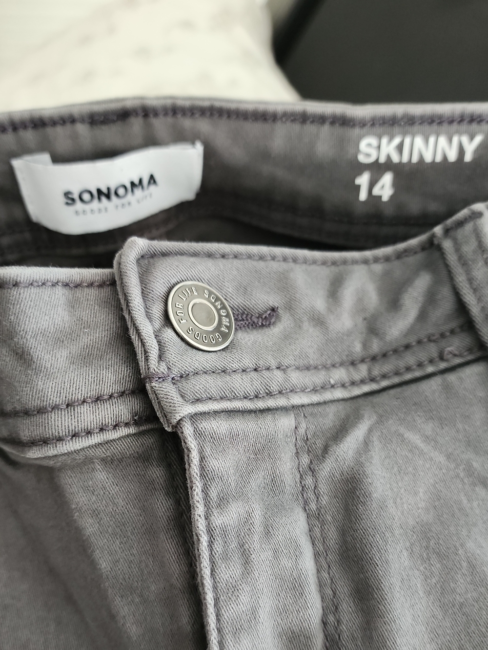 SONOMA Women's Skinny Jeans in Gray